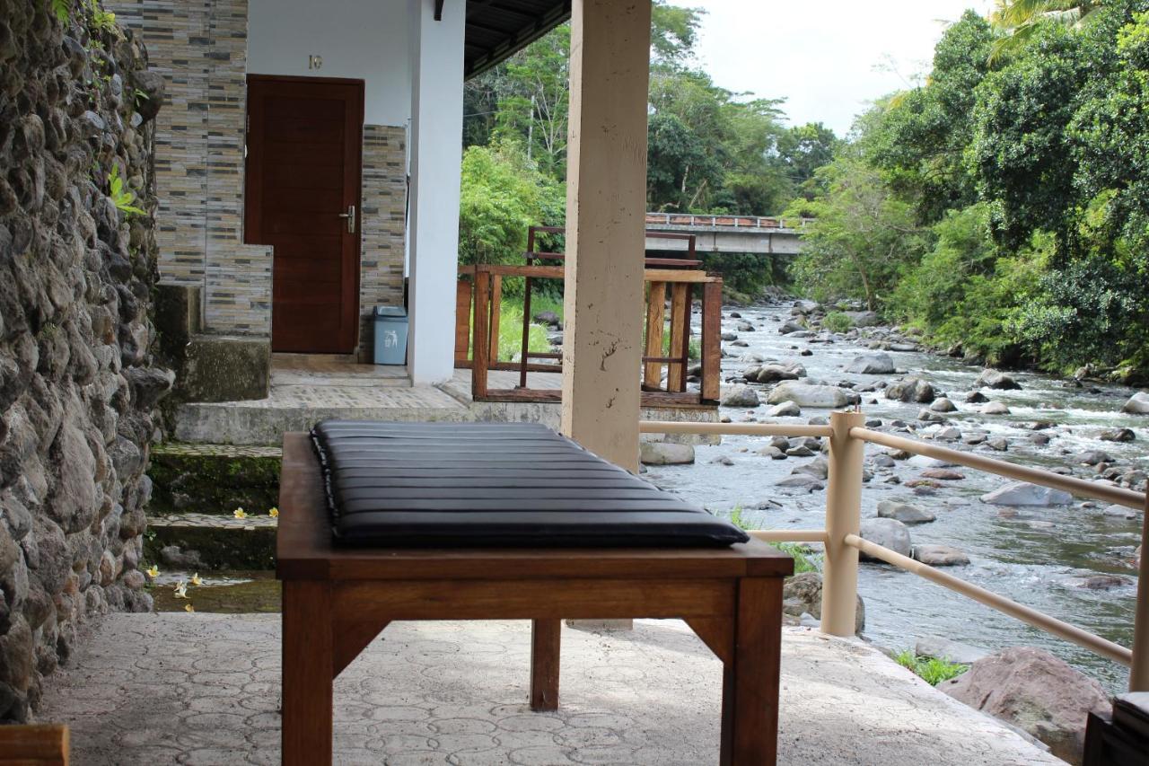 Pondok Tepi Sungai Sidemen  Esterno foto